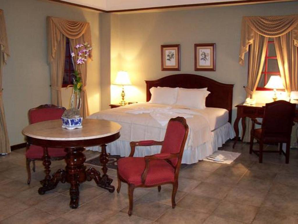 Deville Hotel Панама Экстерьер фото